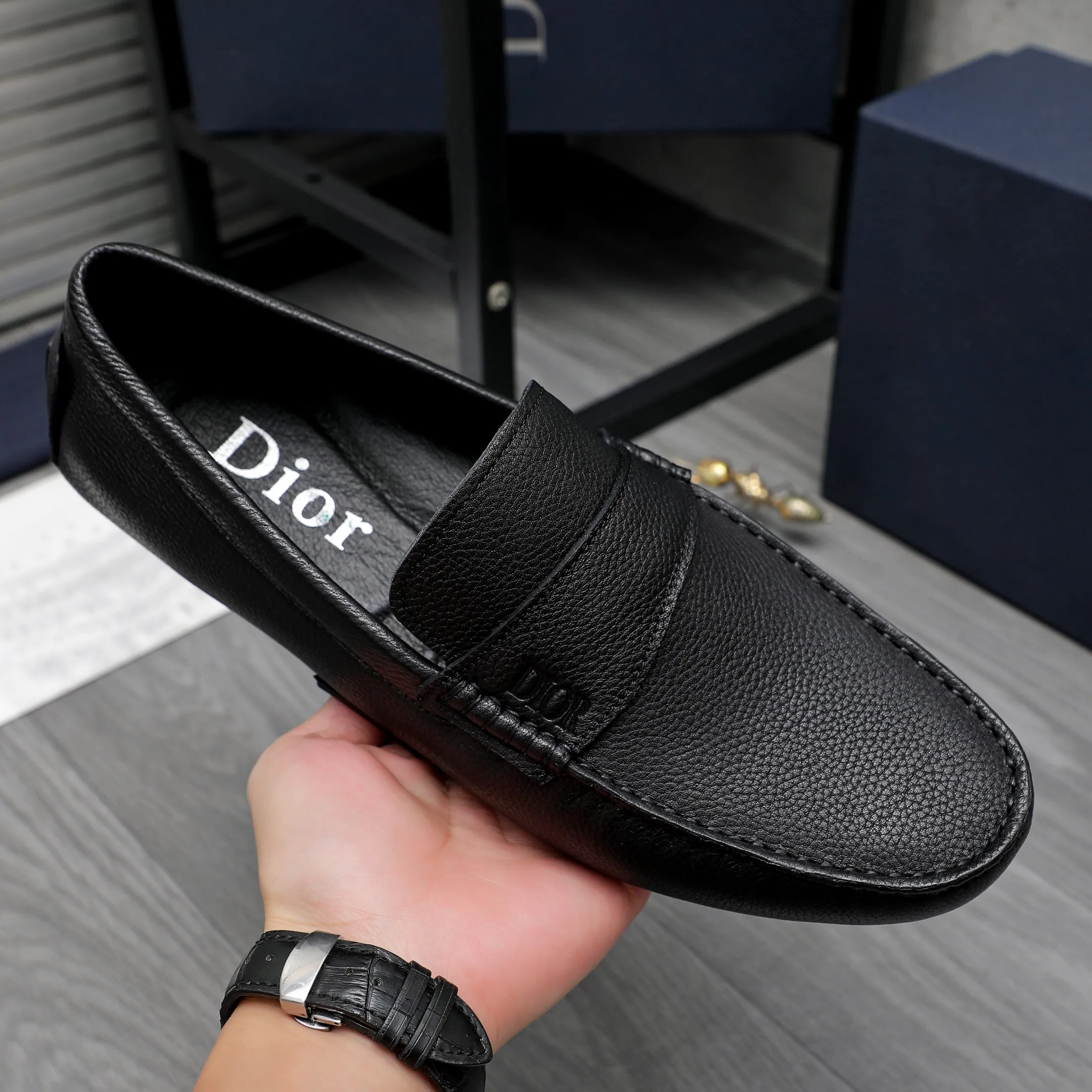 Men's shoes 💰400 Product trademark: Dior "Dior" casual slip-on shoes Regular size: 38-45 (45 is custom-made and non-returnable) Product materials: Selected pebbled cowhide upper, pigskin lining, rubber outsole